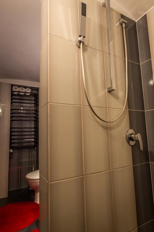 Apartament Tipton Apartment Jelenia Gora Luaran gambar