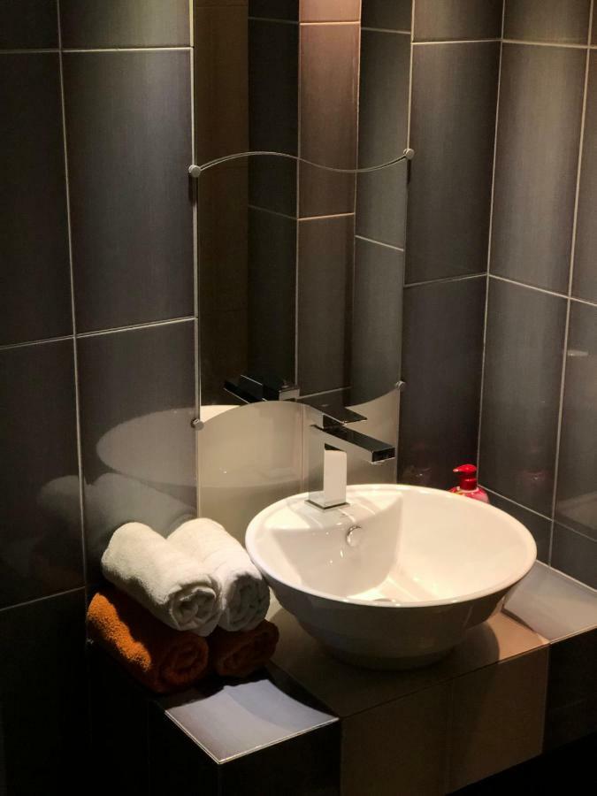 Apartament Tipton Apartment Jelenia Gora Luaran gambar