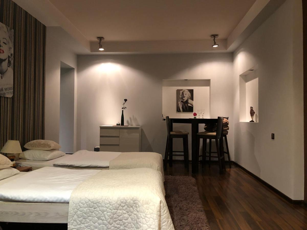 Apartament Tipton Apartment Jelenia Gora Luaran gambar